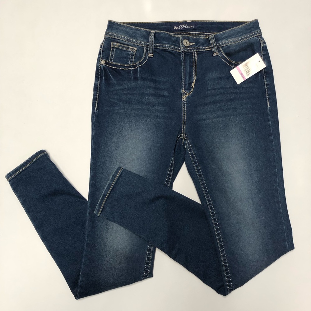 Wallflower skinny mid rise jeans size 11